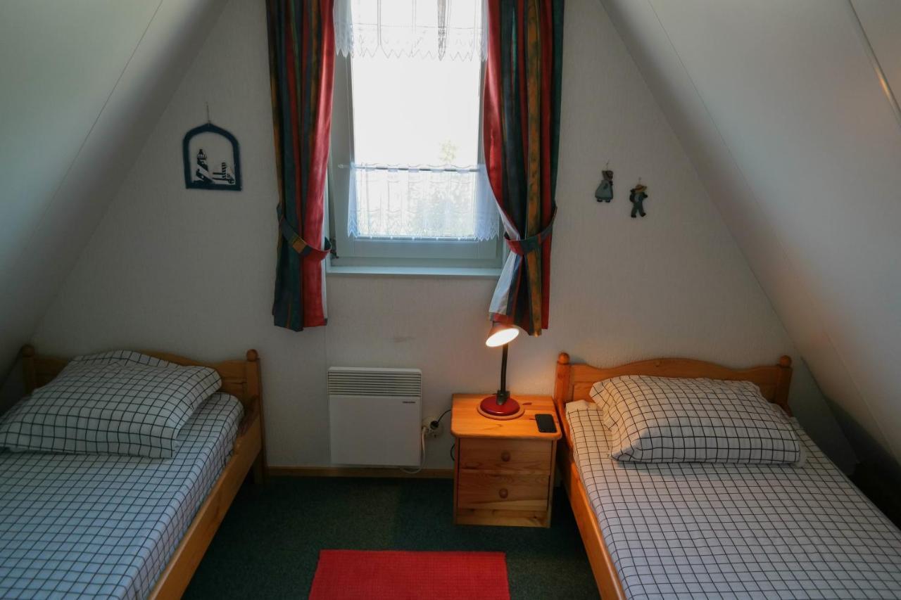 Marilu 6 Pers Allergy-Friendly House On A Typical Dutch Canal And Quiet Place Villa Anjum ภายนอก รูปภาพ